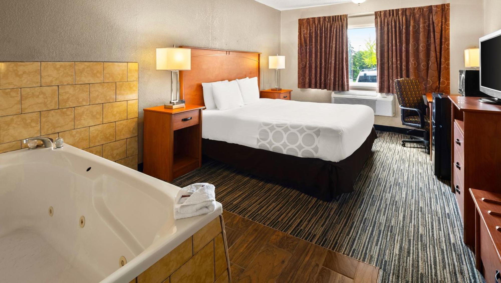 Magnuson Hotel Detroit Airport Romulus Exteriör bild