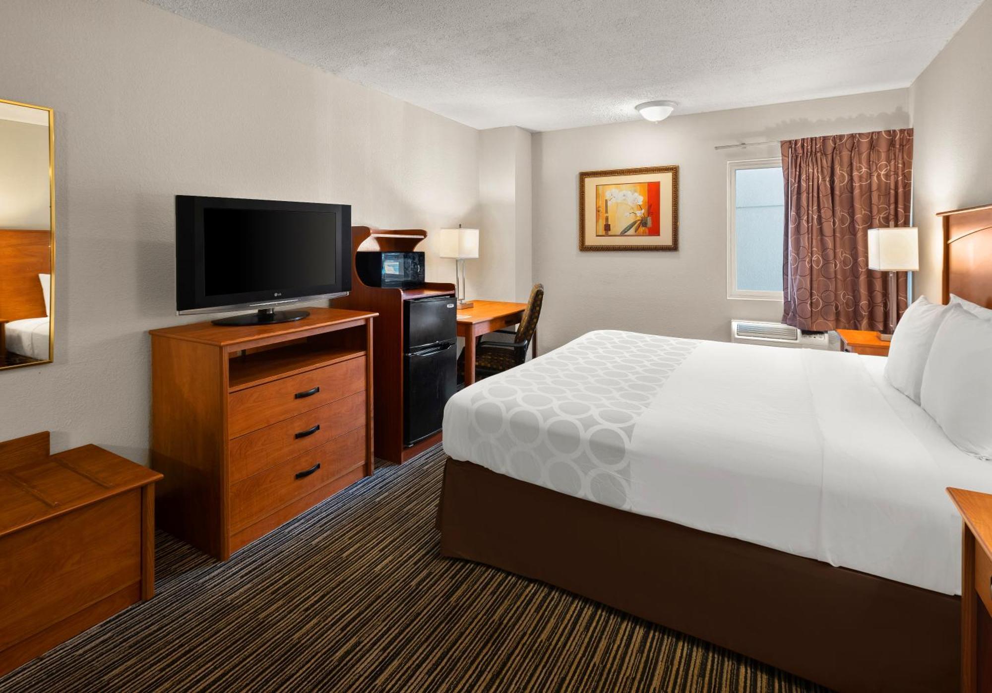 Magnuson Hotel Detroit Airport Romulus Exteriör bild